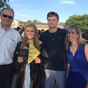 Meet your Posher, Camille agostino